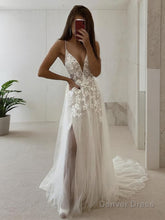 A-Line/Princess V-neck Court Train Tulle Wedding Dresses With Leg Slit